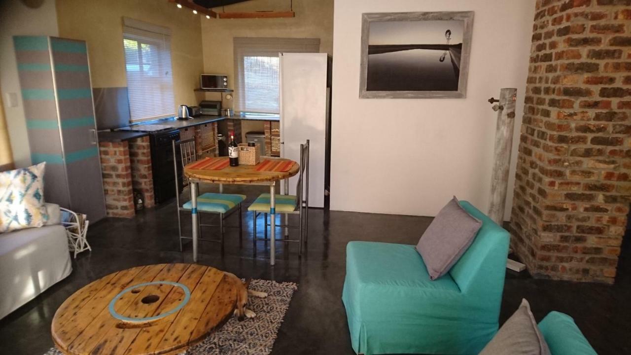 Bundu's Apartment *