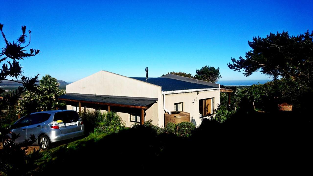 Bundu's Apartment